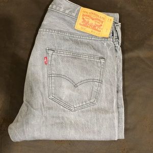 Levi’s 501 33x32 Dark Charcoal